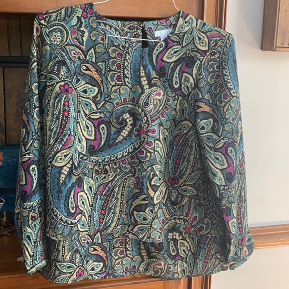 J.Jill paisley multi tiered blouse.‎ Never worn . - Picture 2 of 6